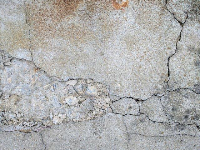 Cracked cement